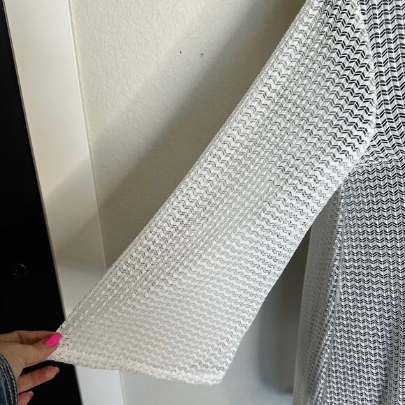 NWOT Jordan Taylor Mesh Bell Sleeve Black Cover-Up Tunic – Size M - Picture 7 of 10